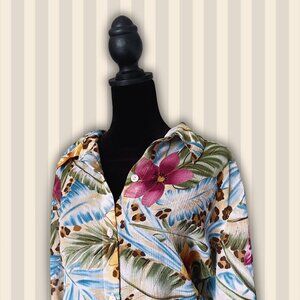 Secondhand Alfred Dunner tropical button-up shirt - Size: XL (flowy fit)